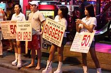 pattaya tailandia thai hookers prostitutes ladyboy prostitucion dziewczyny shocked police ladyboys suspected arrest tajlandii turystyka seks thailandnews unfiltered mujeres