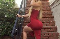 booty amanda lee poking elise bottom huge blonde girl