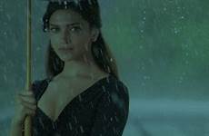 deepika gif scraps decent padukone bollywood actress decentscraps rain beautiful jav animated umbrella choose board