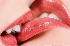 kiss lips kissing wallpaper wallpapers red lip glossy closeup kisses lipstick hot pink photography beautiful women live lesbians bite lock