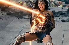 wonder gal gadot woman justice league dc diana women movie superman instagram prince wonderwoman universe choose board comics
