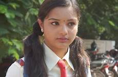 school girls kerala beautiful sexy actress yaamini cute uniform indian