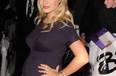 holly pregnant willoughby model fashion presenter bump british even looks check tv baby beautiful