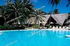 tahiti polynesia swimming hotel manihi rdc