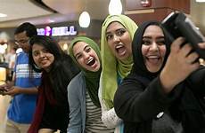 hijab muslim kansas woman wear american life when