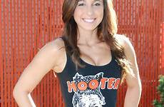 hooters brunette comments hooter