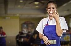 tipping restaurant waitress does give films staff improve efficiency