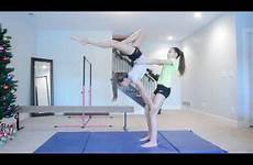 stunts acro gymnastics cheer cheerleading stunt apoyos aprende pinos verticales acrobacia bestfriend among
