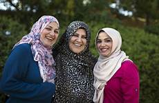 hijab kata wearing persahabatan islami poligami persyaratan reconsider sahabat menyentuh makcik berniat kqed kashoorga awas baper taat alasan eight