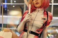 gwenpool omgcosplay succubus cosplayers maggie crotch catboy myconfinedspace cosplaybabes izispicy