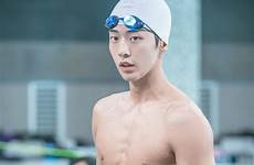 joo nam hyuk shirtless abs weightlifting atlet joon bok olahraga kdrama jung