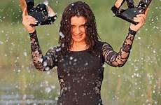 wetlook high wetfoto jacuzzi curly clothed