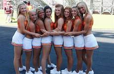 cheerleaders pussy nfl