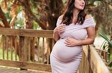 maternity shoot simple photoshoot beautiful pink pretty suggestions baby mama park just relaxed bump produce growing feel help great