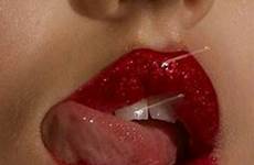 lipstick saxy tongue labios kissable lipsticks hermosos rojos sexys unix bocas