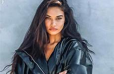 shanina shaik nude instagram secret fappeningbook supermodel liburannya senada kelapa sabut latar berfoto cantik tetap bajunya aznude