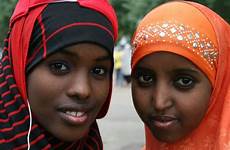 somali somalia african prairie roots mogadishu somalis shukri khadra schoolgirls advertisment refugees faribault aden