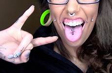 tongue piercing double