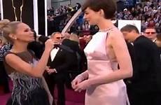 nipples red carpet anne hathaway oscars show surprise