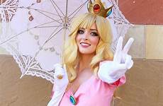 peach cosplay princess costume mario halloween diy kristen cute comicon lanae phoenix peaches visit kart amazon amzn