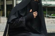 abaya niqab arab
