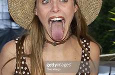 uvula lick saliva spit lengua cyrus miley