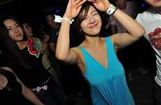 korean night south girls korea sexy club debauchery clubs inside clubbing happens asian part nightclubs hot izismile bashny big woman