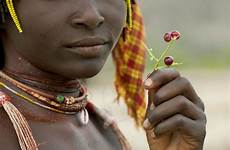 angola tribe girl mucubal lafforgue eric flickr women woman african body big eat hot kind beautiful gagdaily avaxnews