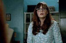 shocked zooey deschanel giphy buio appuntamenti vita