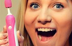 toothbrush vibrator saves