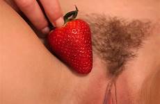 strawberry pussy pussylips eat smutty