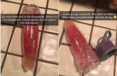 moeder denkt seksspeeltje fles gesmolten hilarisch cum object dishwasher opened clean