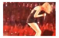 falling swift taylor gif fail gifs heels fall over backwards drunk daily people funny gifdump concert tags stage down embarrassed