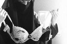 bra niqab hijab arab shockvertising mercado amma sparks controversy arabic parece lícito marzo