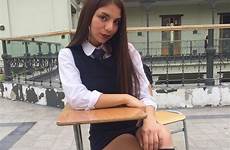colegialas colegiala ricas piernas chilena ella nalgas preciosas uniformes