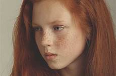 redhead freckles redheads cortes rojo pelirrojas peinados celt haired flaming corto rote sommersprossen minded haare peliroja novelas tus peques