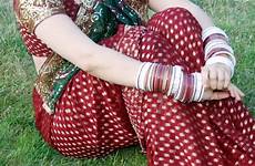 indian married newly desi outdoor couple housewife honeymoon girls honey bra stripping saree hot sexy moon panty first time
