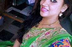 gujarati housewife clicks selfie indian