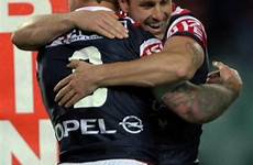 supporter athlete nalgones footy beefy randal mischia madhouse pronti jugadores hugging