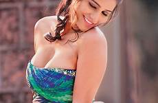 poonam pandey indian cleavage nasha boob actress movie hot jhawer bollywood deep girl latest boobs atress india movies look bad