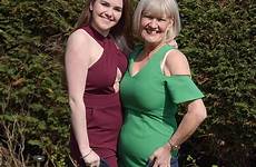 mother daughter frumpy teen old jeans loss weight looked myself aged believe looking two