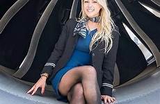 attendant stewardess airline nylons cabin tights kleding uniforms