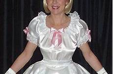 sissy maid frilly transgender crossdresser