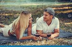 picnic flirting