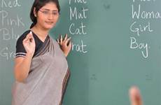 teachers india school government delhi students education toll helpline teacher oneindia teaching launched modulation voice working make course representational enjoyable
