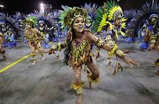 dancers carnival show samba brazilian brazil school paulo sao colourful costumes off their parade ouro perform aguia during