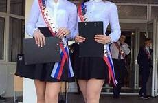 graduation schoolgirls celebrate rosyjskie izispicy graduates
