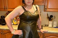 curvy transgender beautiful visit skirt leather mtf