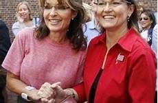 palin sarah thompson cecilia alike look her double boston nation tour rolls tries bumps recruit she into