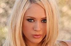 kagney linn karter jobbiecrew